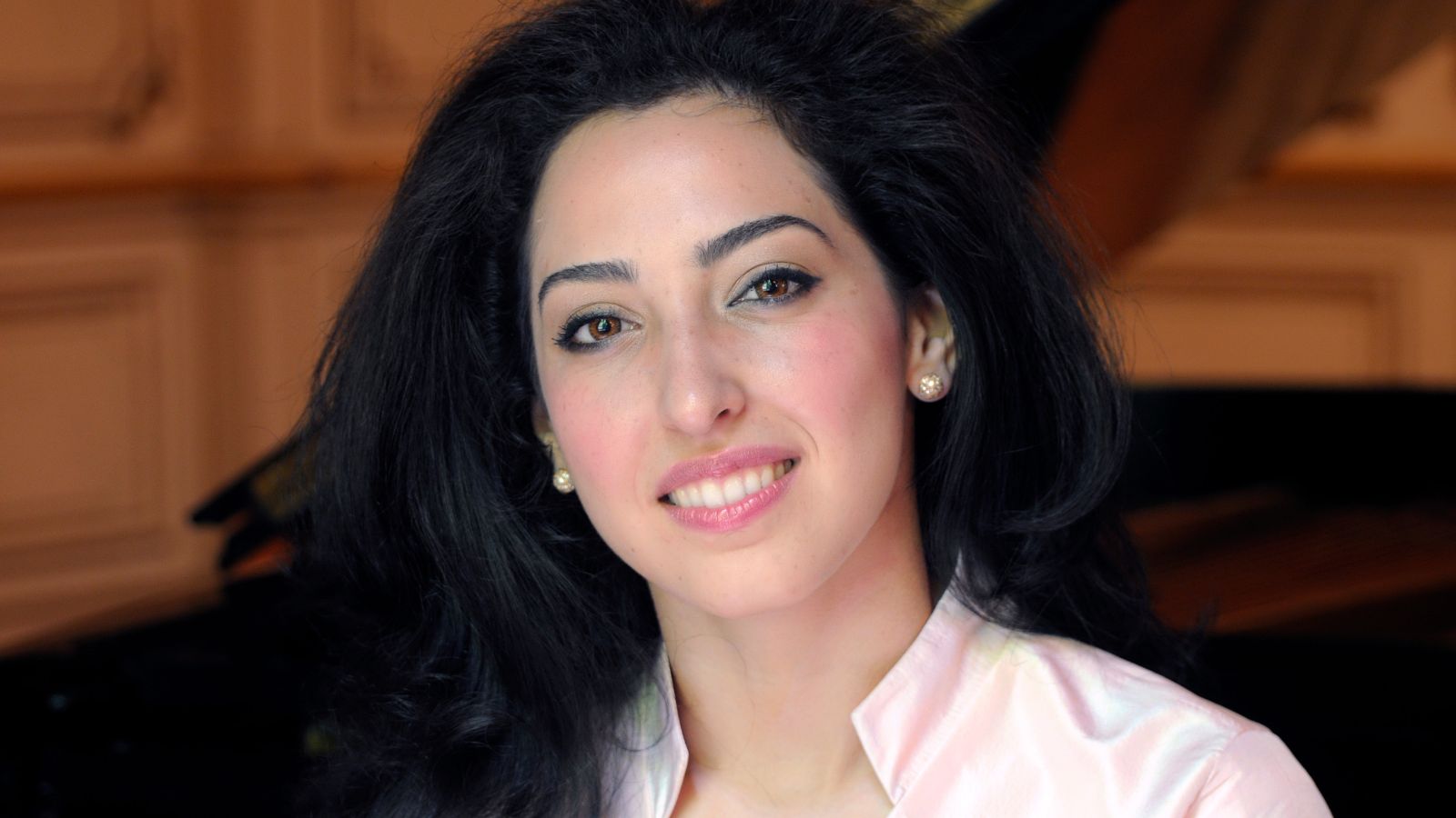 sara-daneshpour-steinway-sons