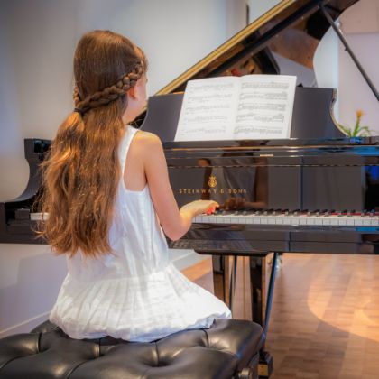 /steinway.com-americas/news/features/academic-success-music-to-your-ears